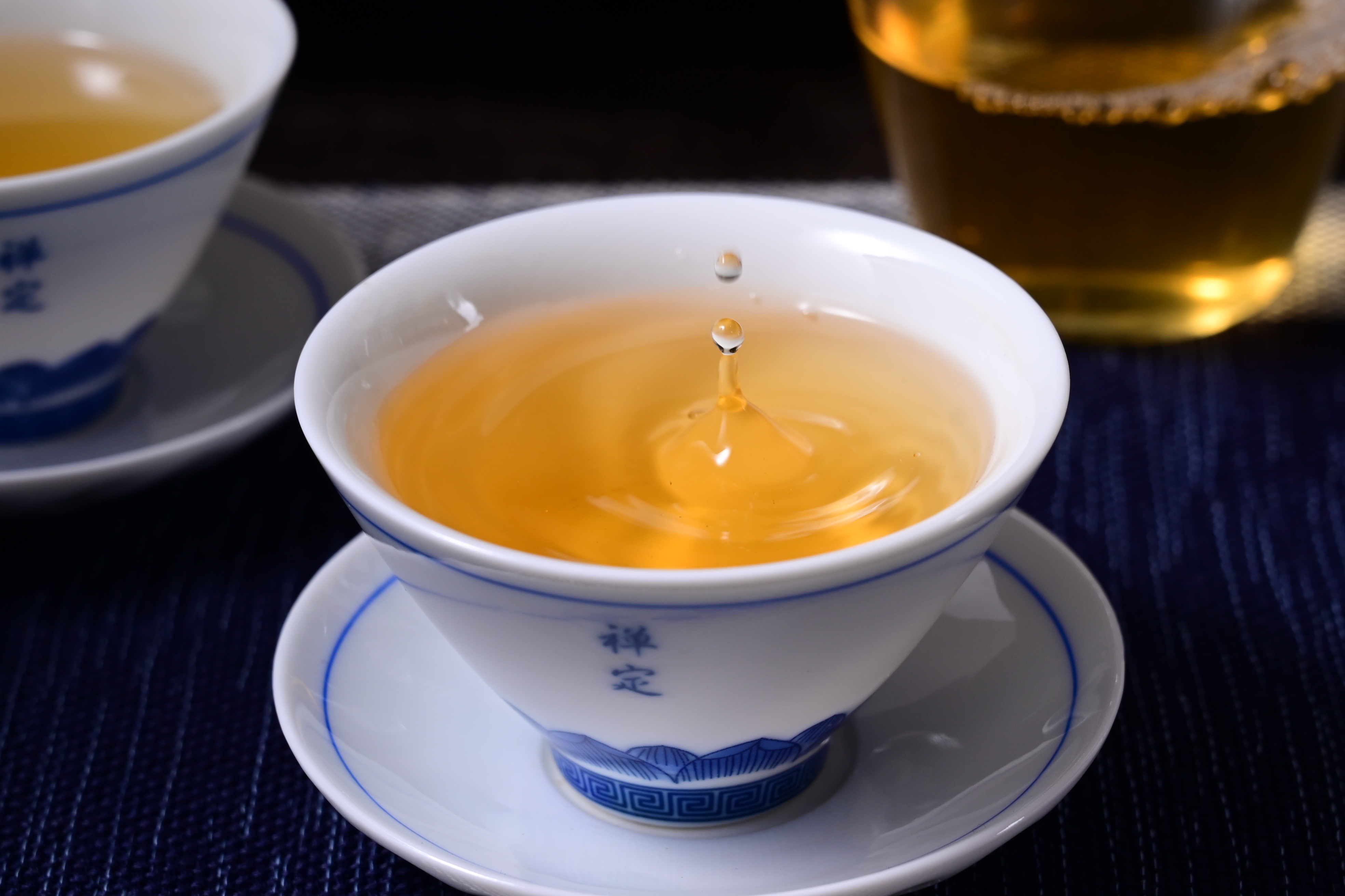 茶叶大比拼：东方红vs龙井，谁才是你的心头好？